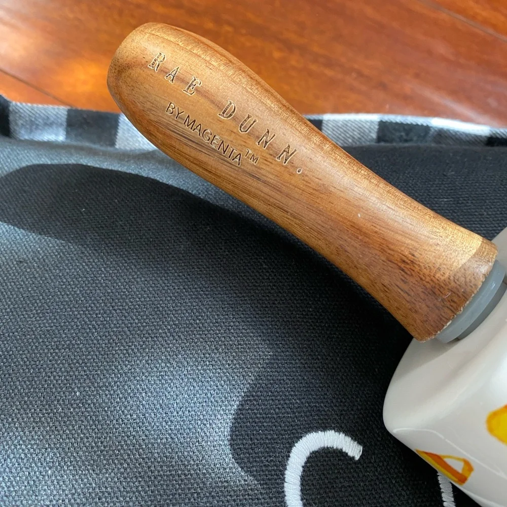✨NWT Rae Dunn Halloween Boo Candy Corn Rolling Pin ✨